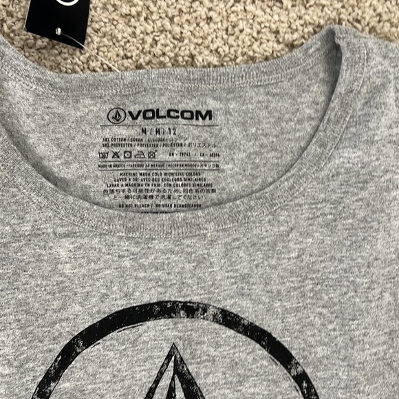 NWT - Volcom Boy Tank Top - Picture 2 of 3